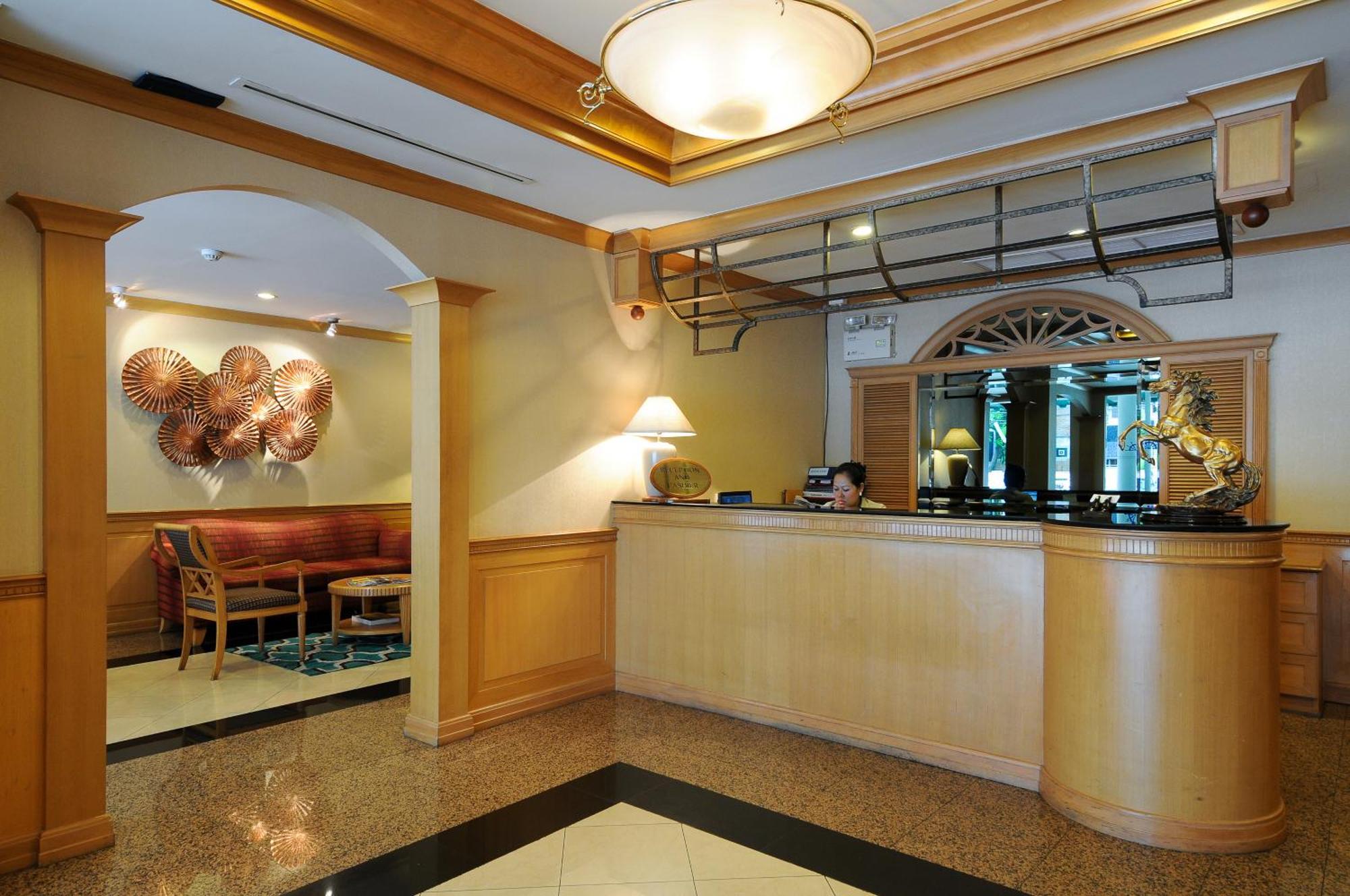 Admiral Suites Bangkok Zewnętrze zdjęcie